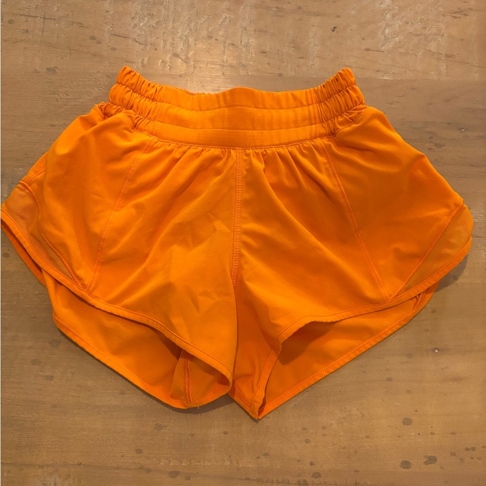 Lululemon Hotty Hots 2.5 Low Rise Shorts
